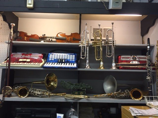 Musical instruments at Maine Pawn Shop - local pawn shops West Covina, CA / pawnbrokers West Covina, CA