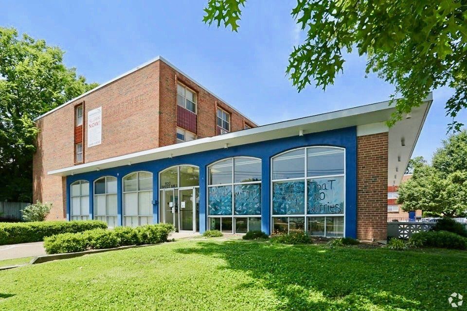 The Metropolitan Apartments and link