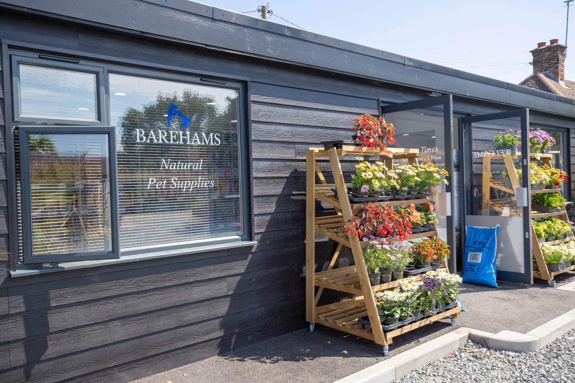 raw dog food and natural dog treats from barehams shop orsett, grays