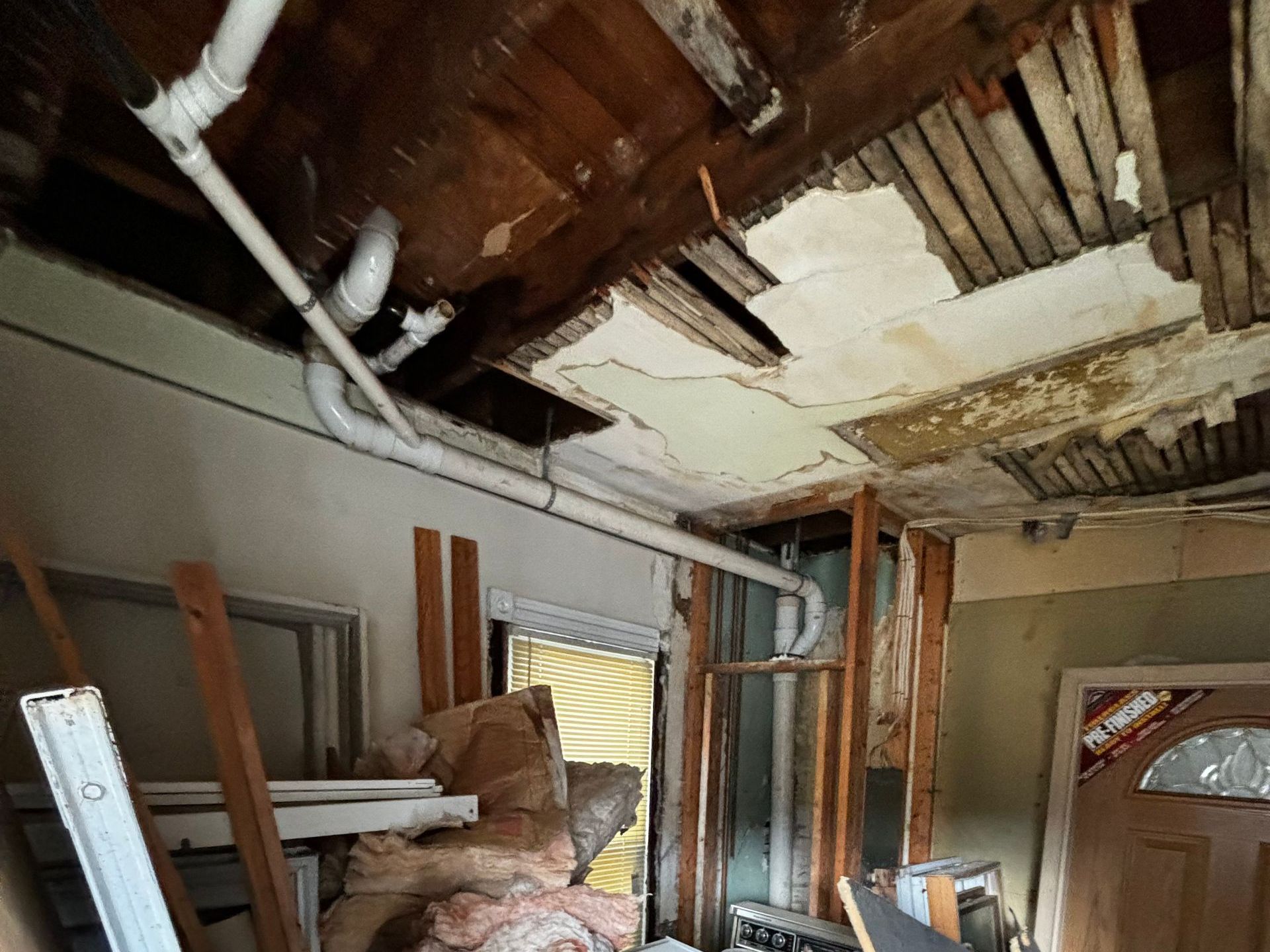 Home Not Selling? A Guide to 12 Common Issues