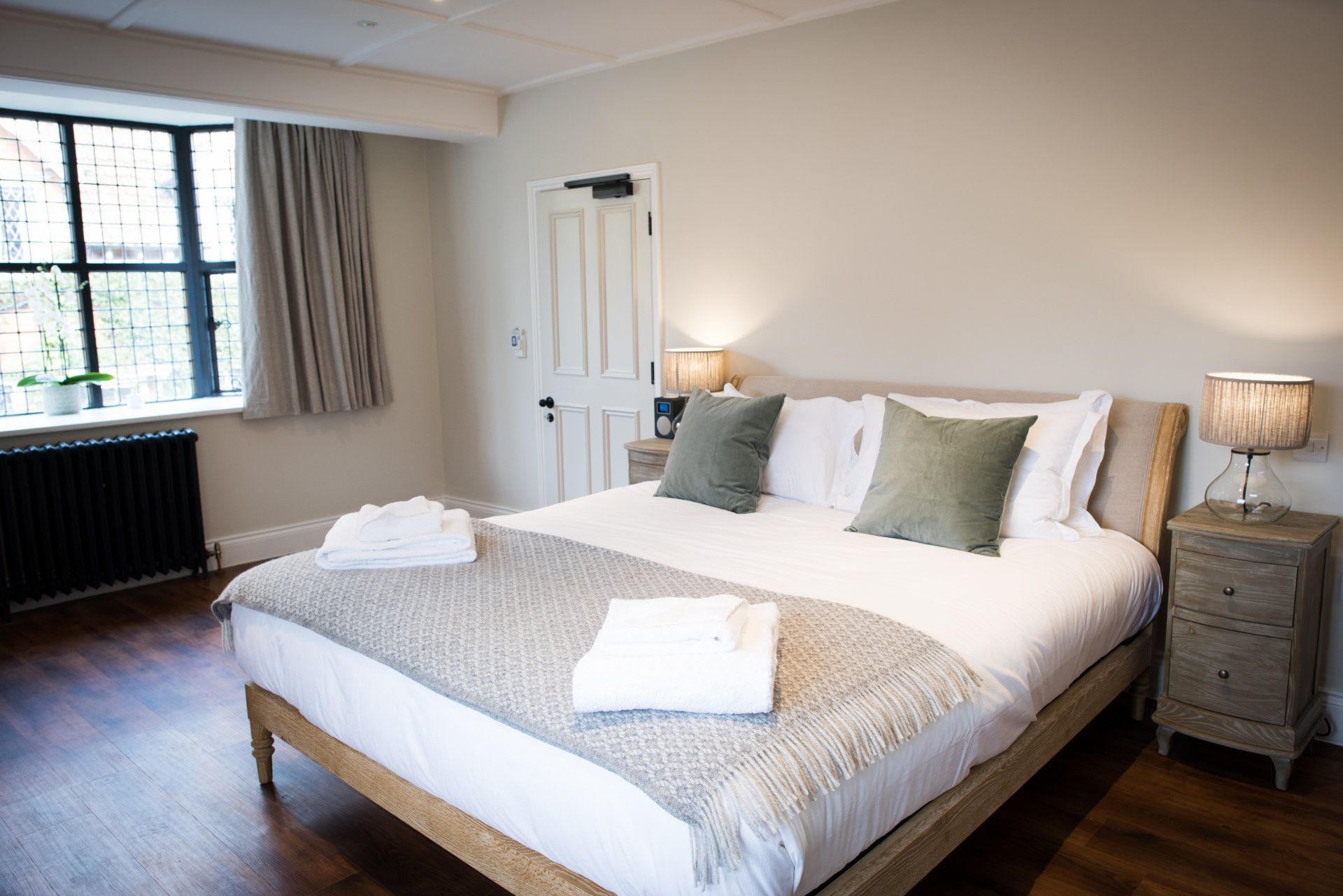 Crawley room large bed