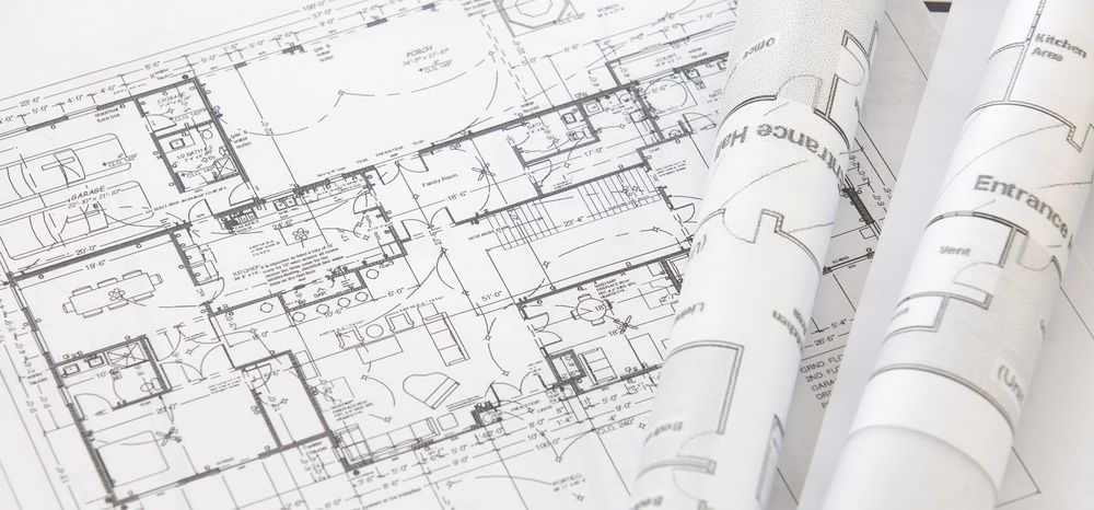 Un dessin en noir et blanc du plan d'une maison