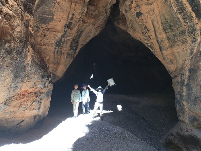 Purnululu/Bungle Bungles, wet season. Walking through a cave on one of the tributaries of Piccaninny Creek.