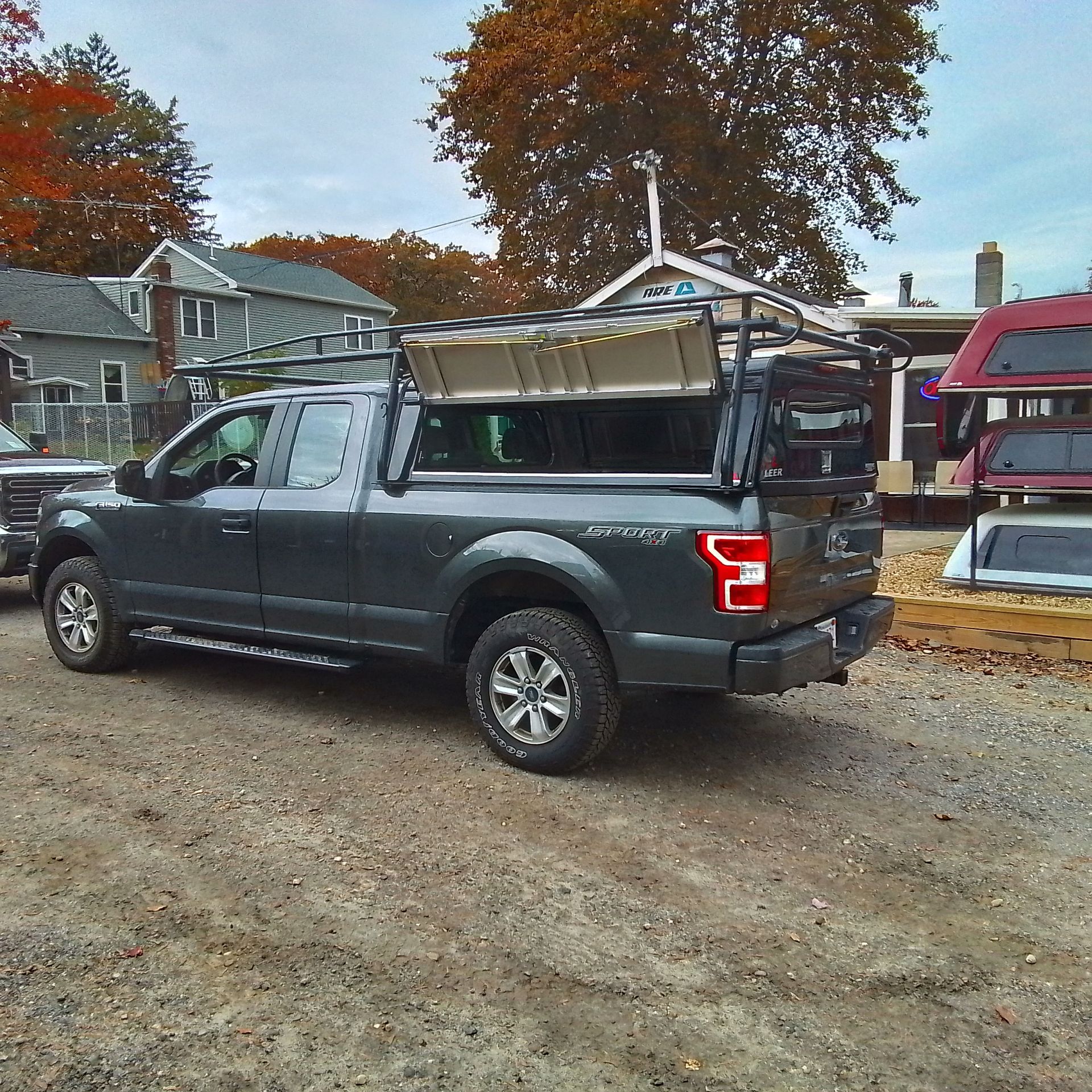 LEER 122 Truck Cap Mastercraft Truck Caps Leominster, MA