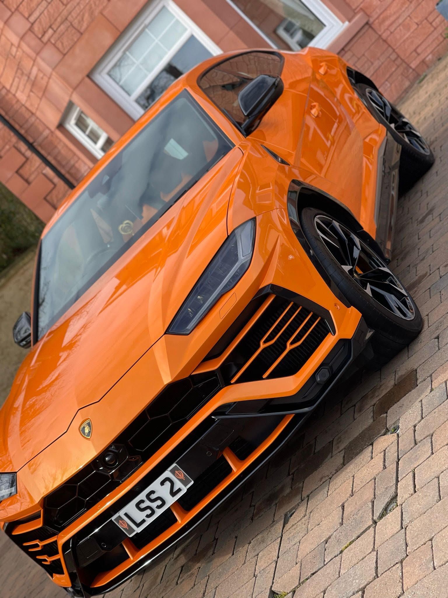 Lamborghini Urus Orange Clean