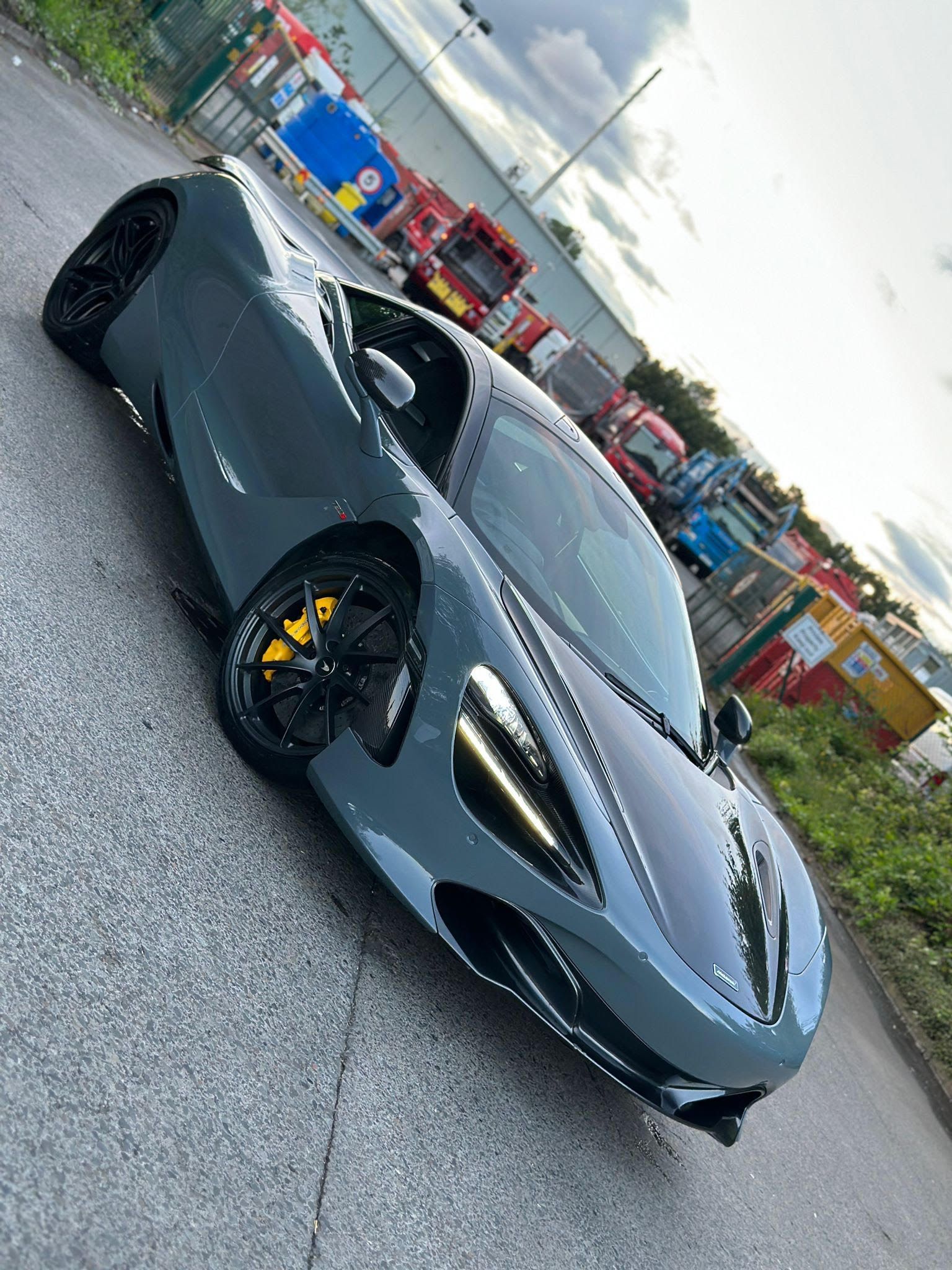 Grey Mclaren sports looking clean