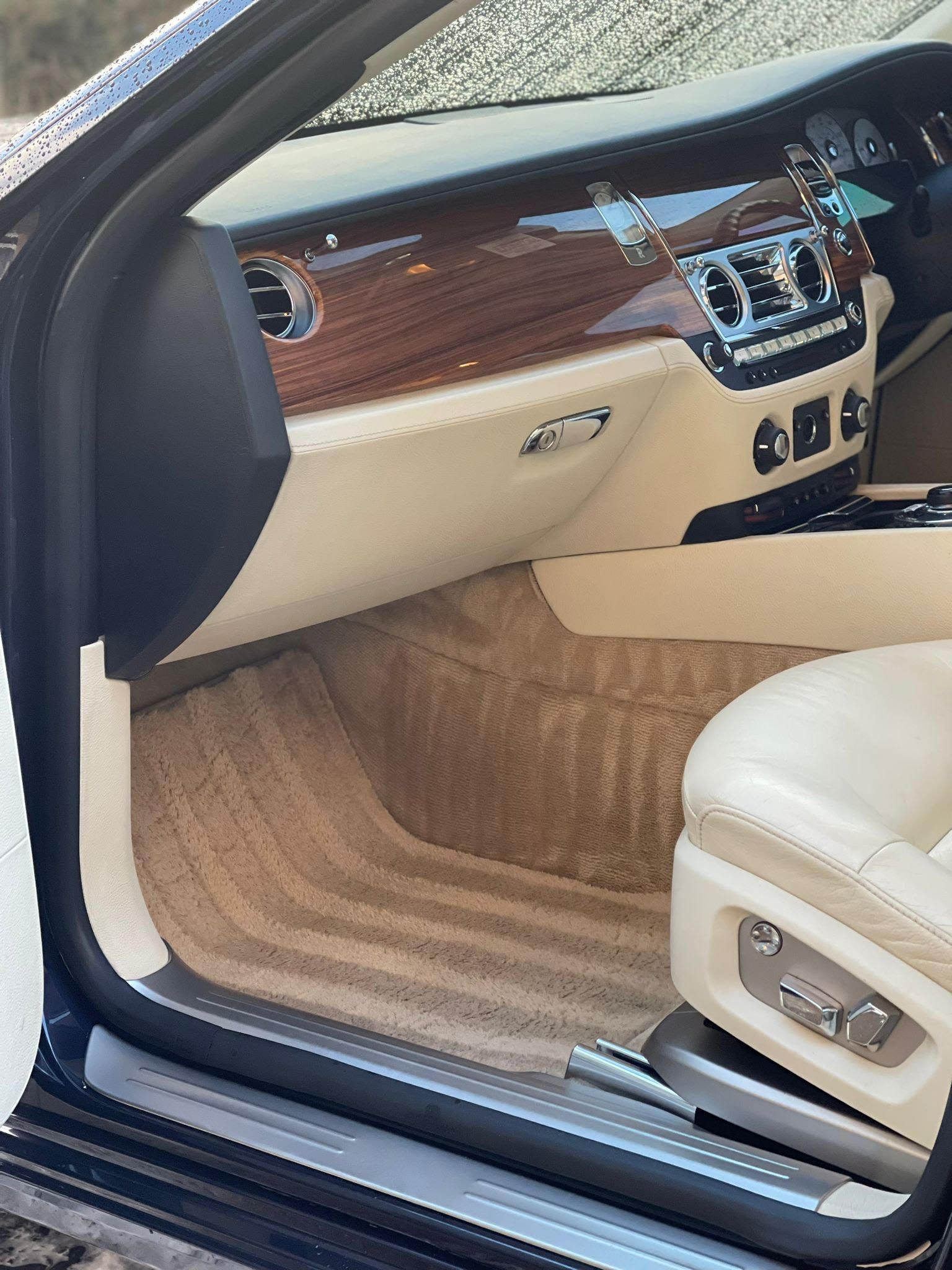 Rolls Royce Interior Deep Clean Wash  Glasgow