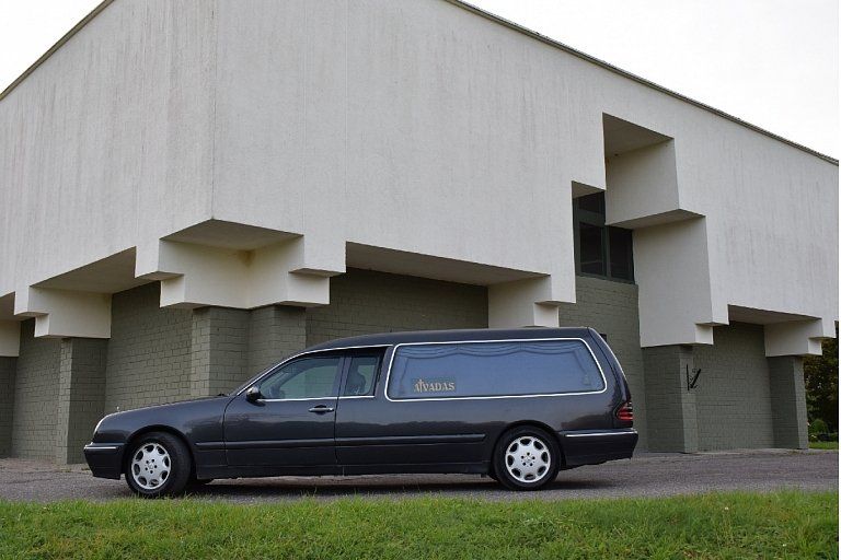 Bēru pakalpojumi Talsos, Talsu novadā, Dundagas novadā, Rojas novadā, Mērsraga un Kandavas novadā, Morgs Talsi, Morgs Talsu novads, Apbedīšana, apbedīšana Talsi