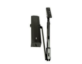 Un primo piano di un chiudiporta nero su sfondo bianco.