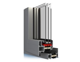 Un primo piano di una finestra con tre finestre su uno sfondo bianco.