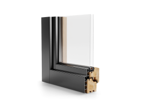 Primo piano di una finestra con cornice in legno su sfondo bianco.