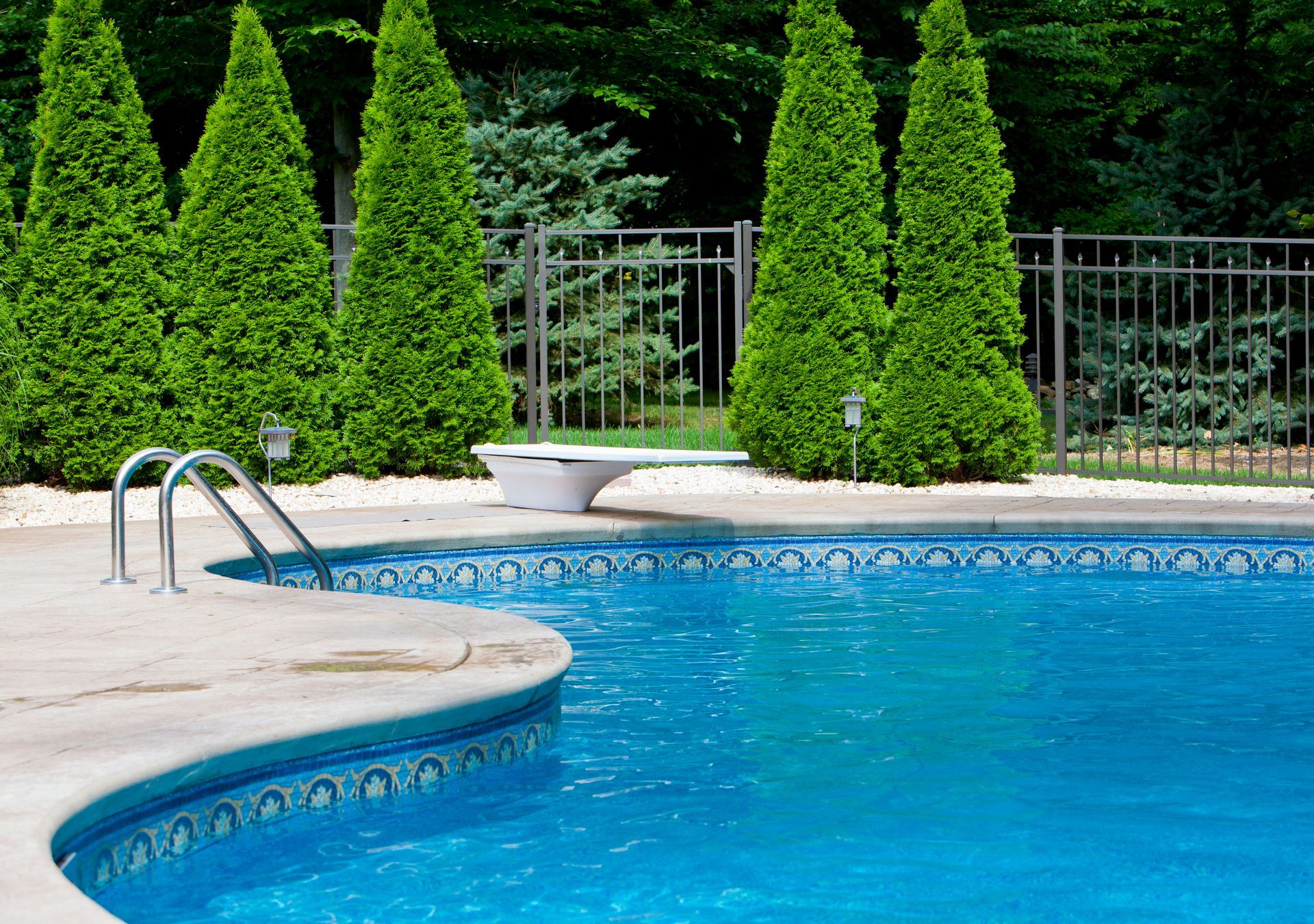 Elegant Pool | Omaha, NE | Olympic Pool & Spa