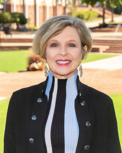 Jerrí Hewett Miller, CFP®, RICP, BFA, Wealth Manager