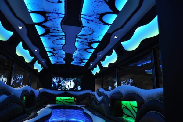 Best Party Buses in Irving and Dallas