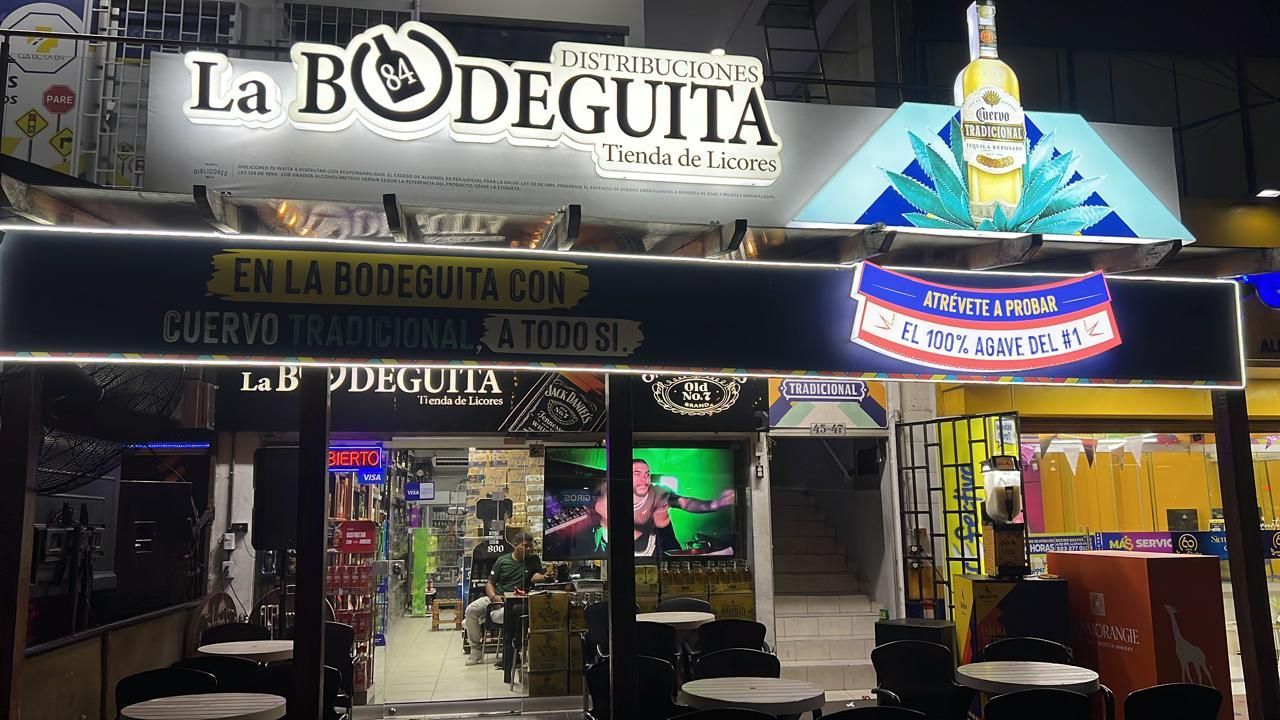 Letrero de licorería 