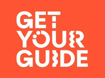 Le logo Get Your Guide est sur un fond rouge.