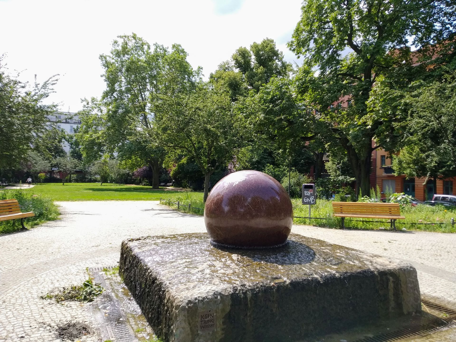Kunst im Park in der Nähe