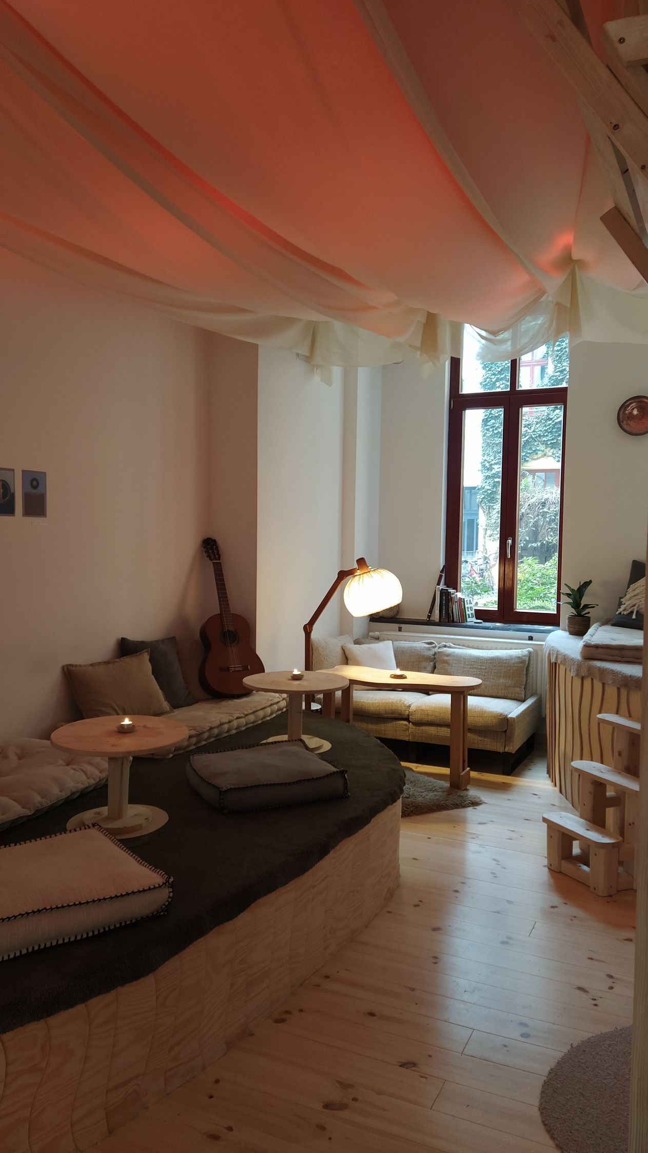 Teeraum Sanvian in berlin cozy interior