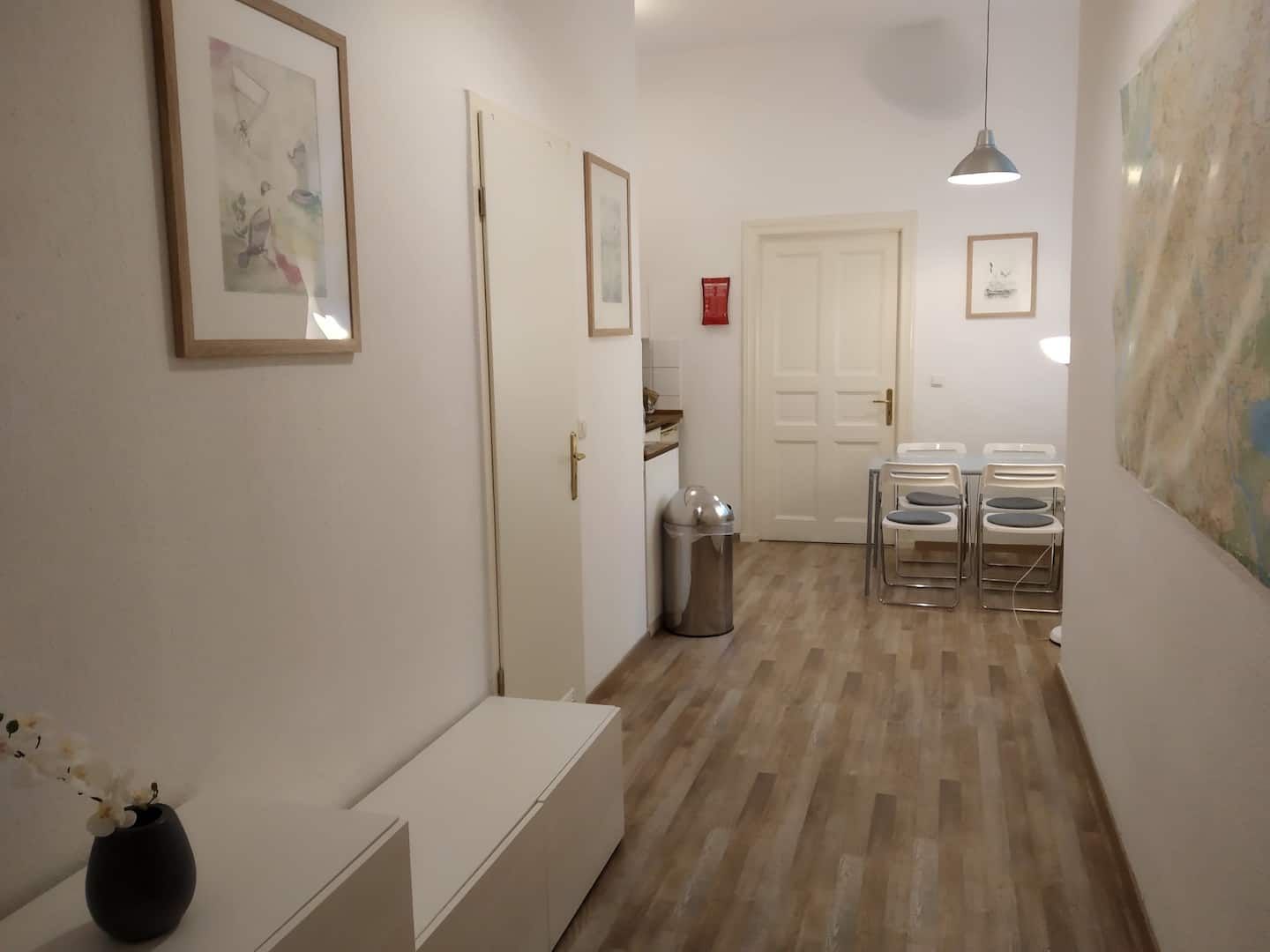 Flur unserer Ferienwohnung in Friedrichshain