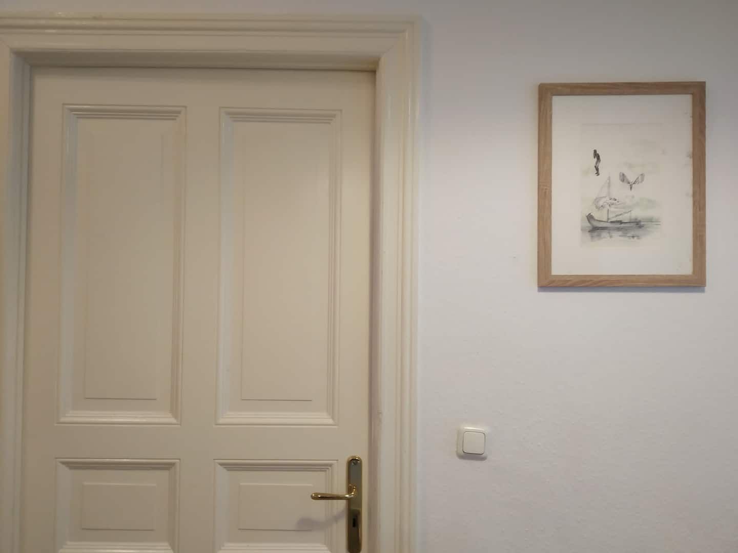 Flur mit Kunst