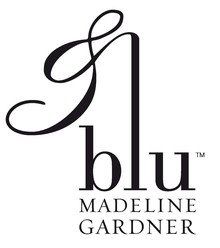 Das Logo von Blu Madeline Gardner ist schwarz und weiß.