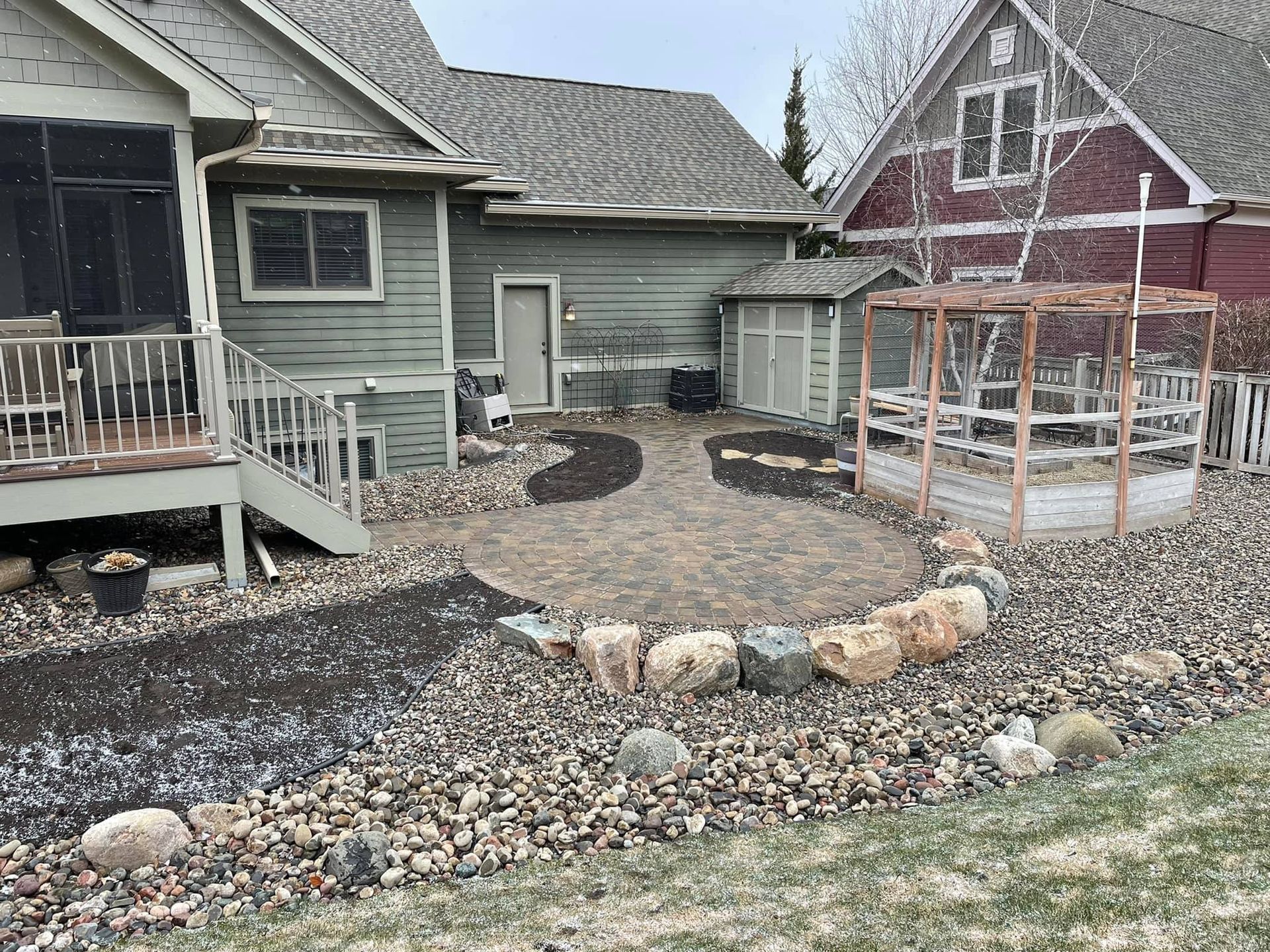 Houses — Shakopee, MN — Outdoor Oasis