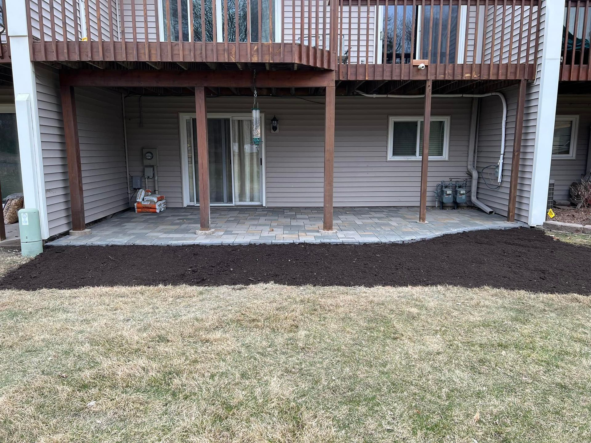 A House — Shakopee, MN — Outdoor Oasis