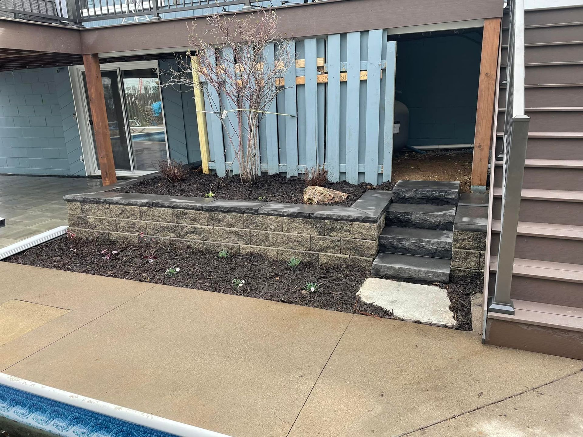 House with Fence — Shakopee, MN — Outdoor Oasis