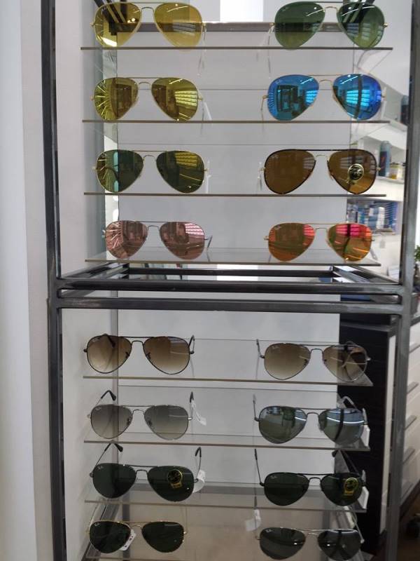 vendita di occhiali da sole