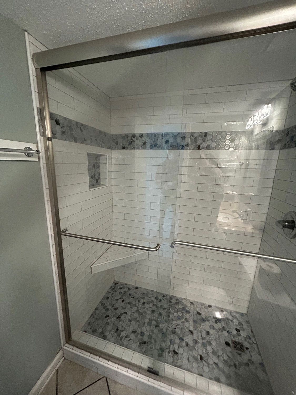 Semi-Frameless shower door 12