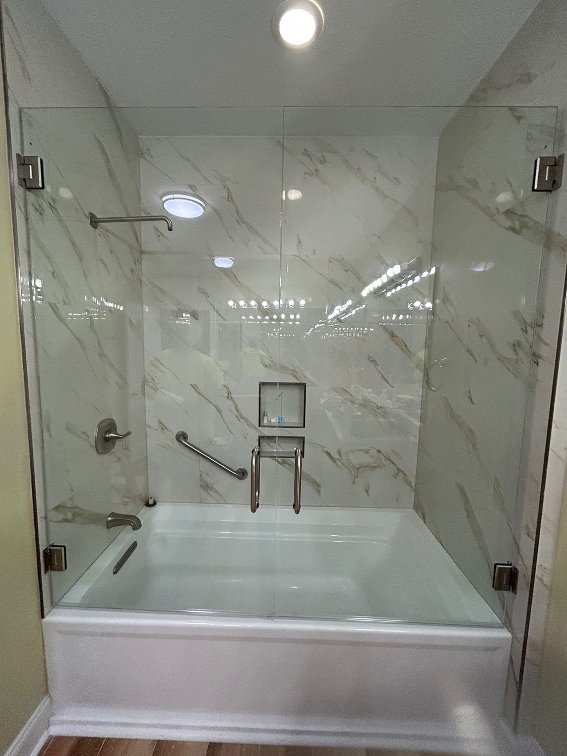Frameless shower door 182