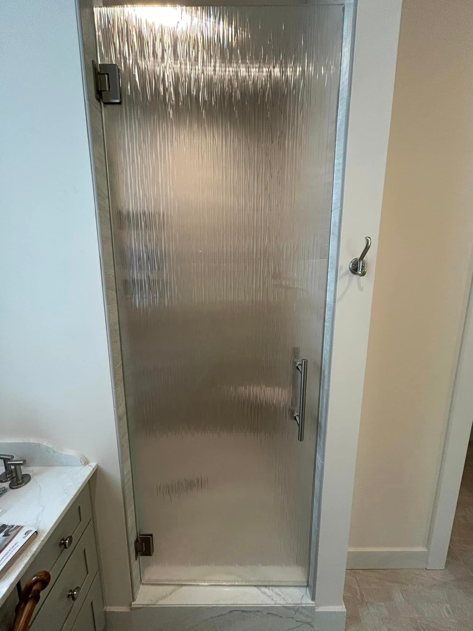 shower door 33