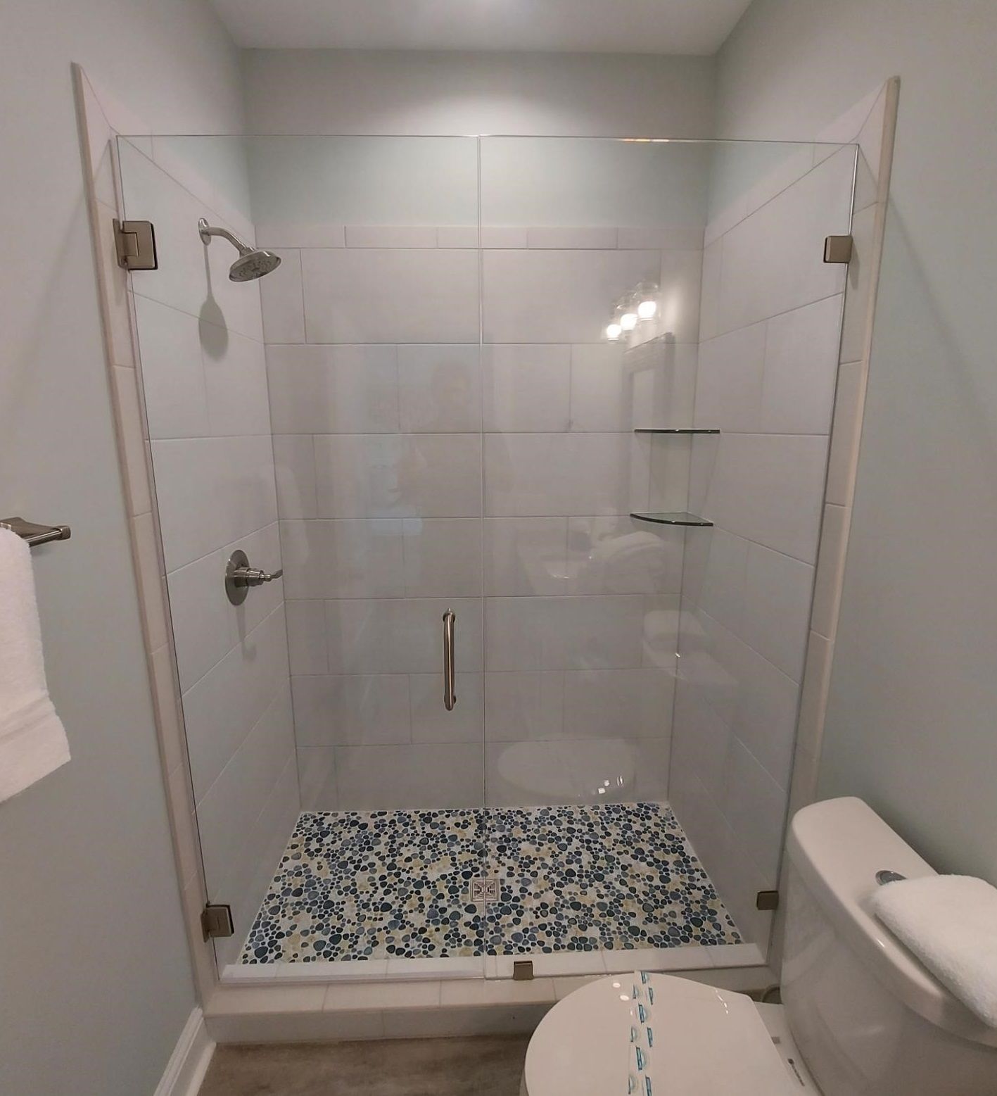 Frameless shower door 123
