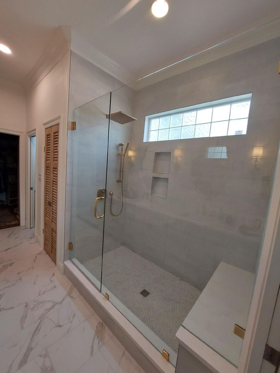 Frameless shower door 120