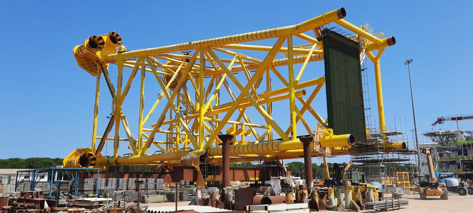 Pitturazione piattaforma testa pozzo 36 slot M2L Project