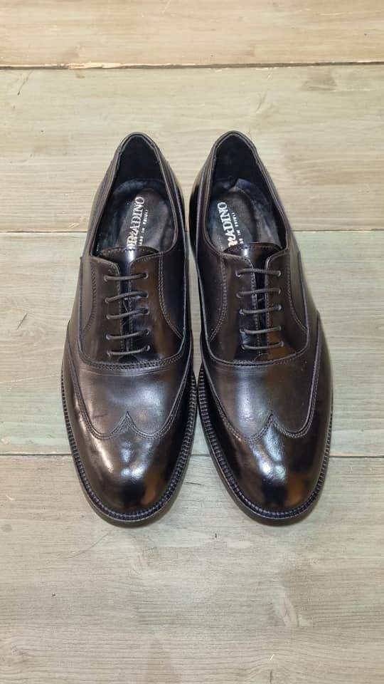 scarpe in pelle nera