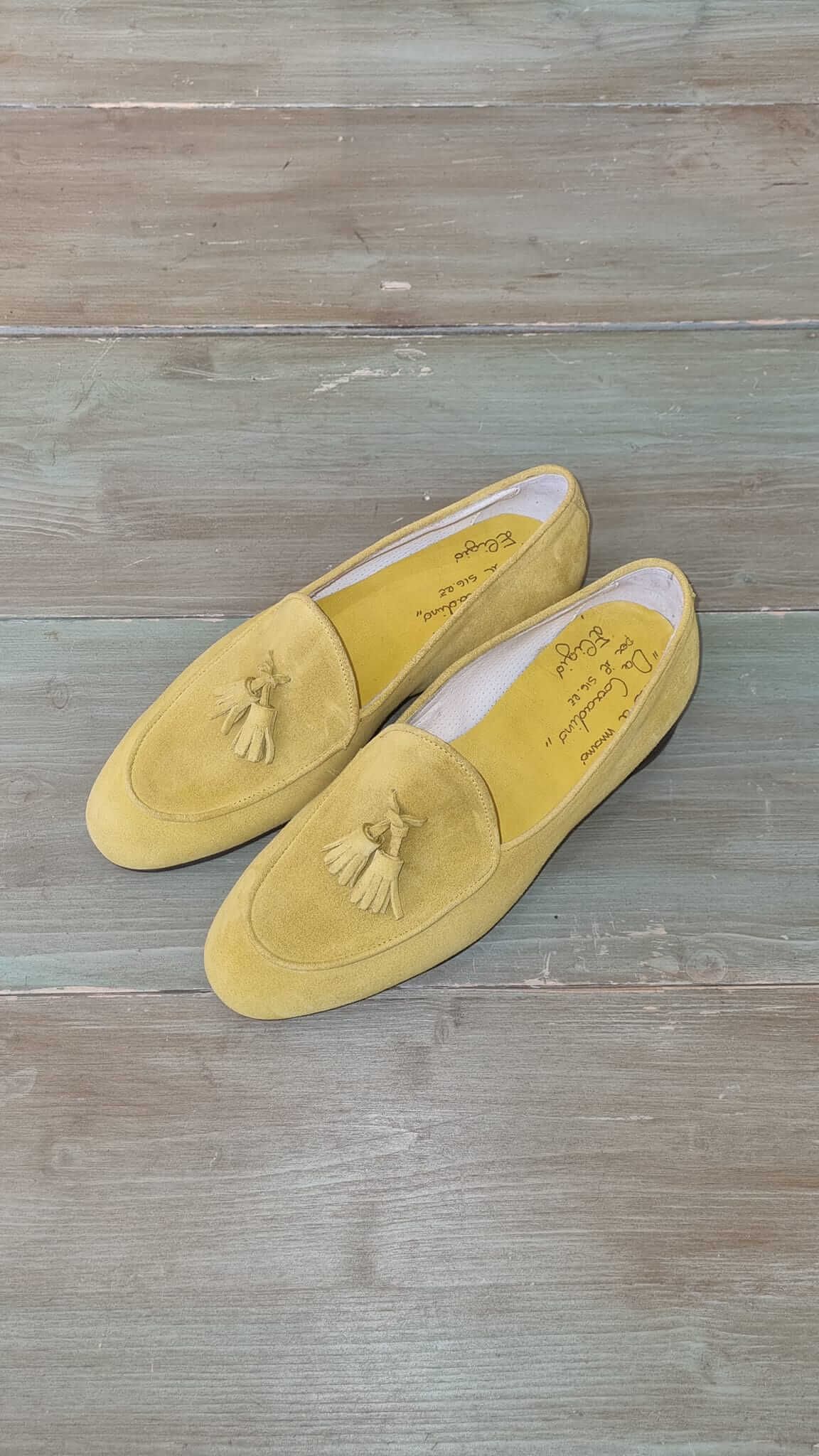 scarpe in pelle scamosciate realizzazione artigianale corradino