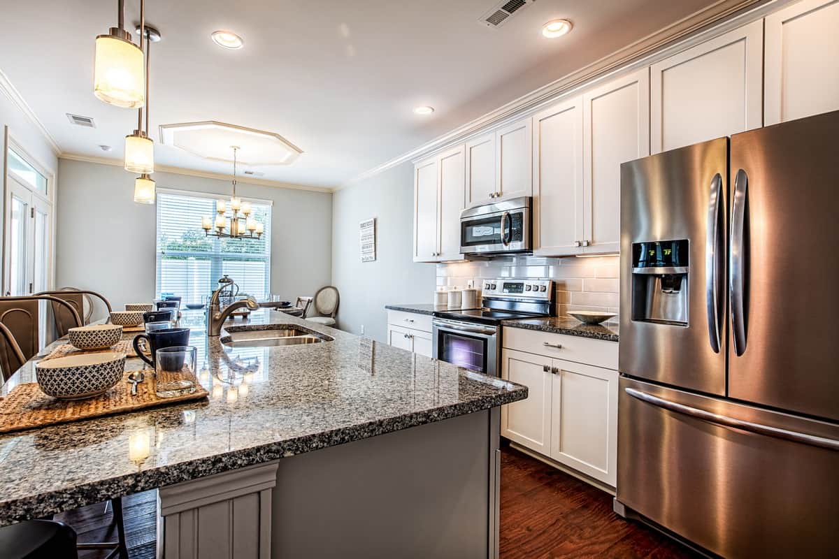 Water's Edge Parkview Series