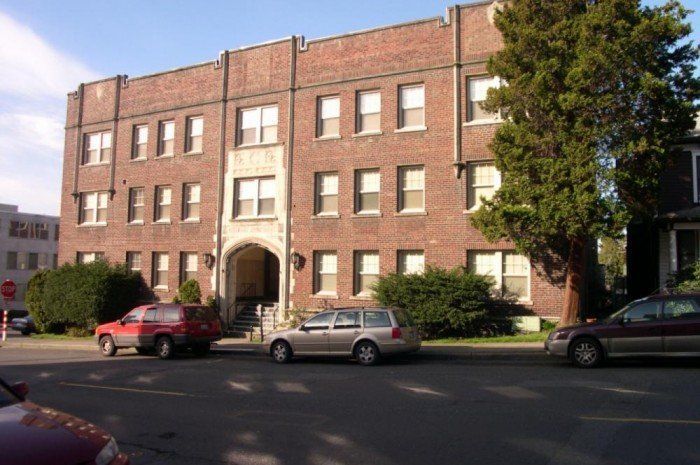 Wellesley Apartments