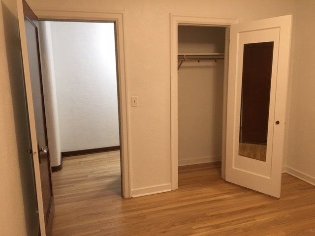 Jack Lan Apt bedroom