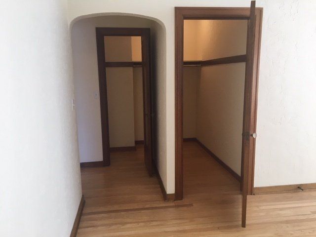 Jack Lan Apt hallway