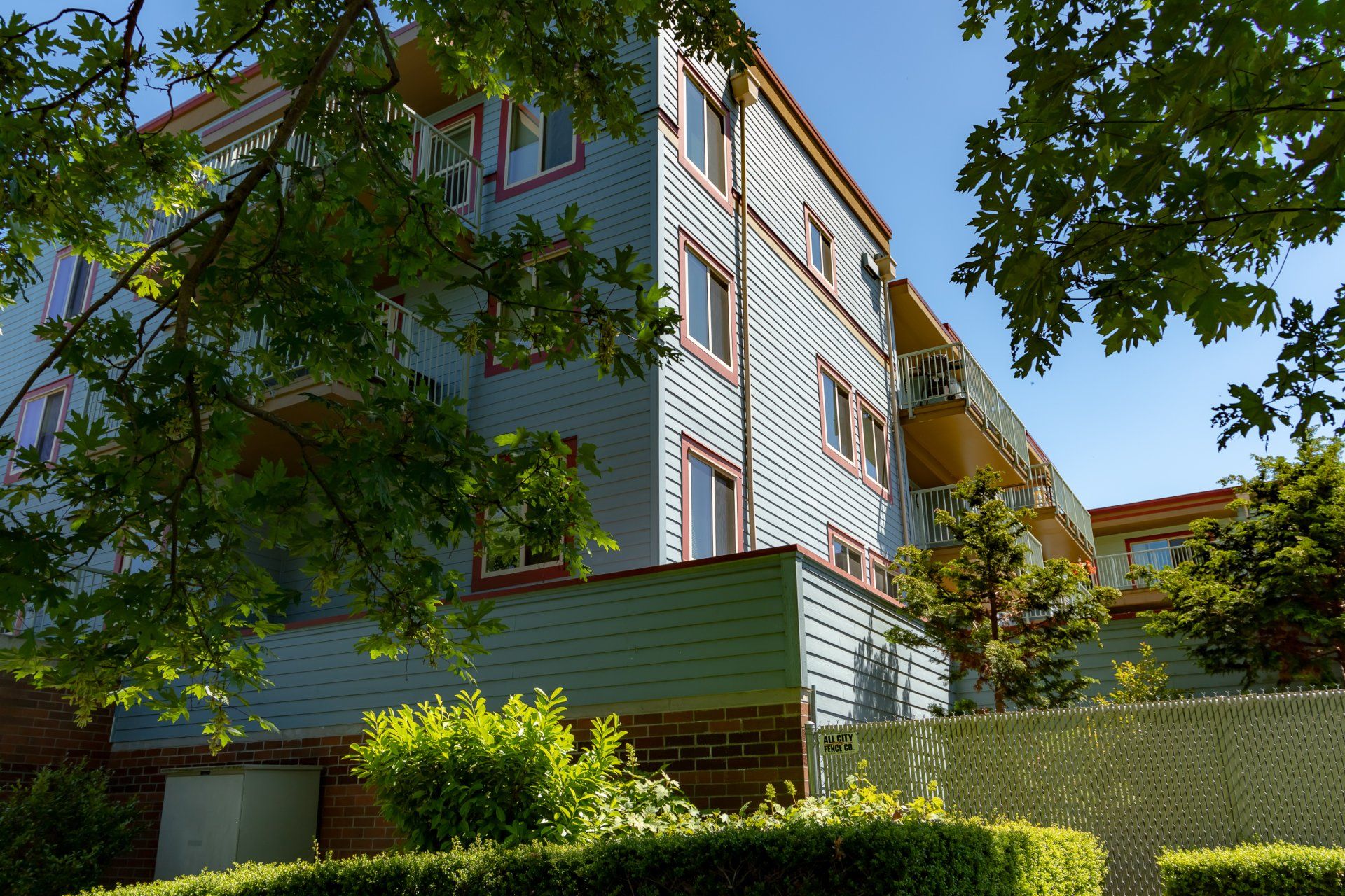 Stonehedge Apartments