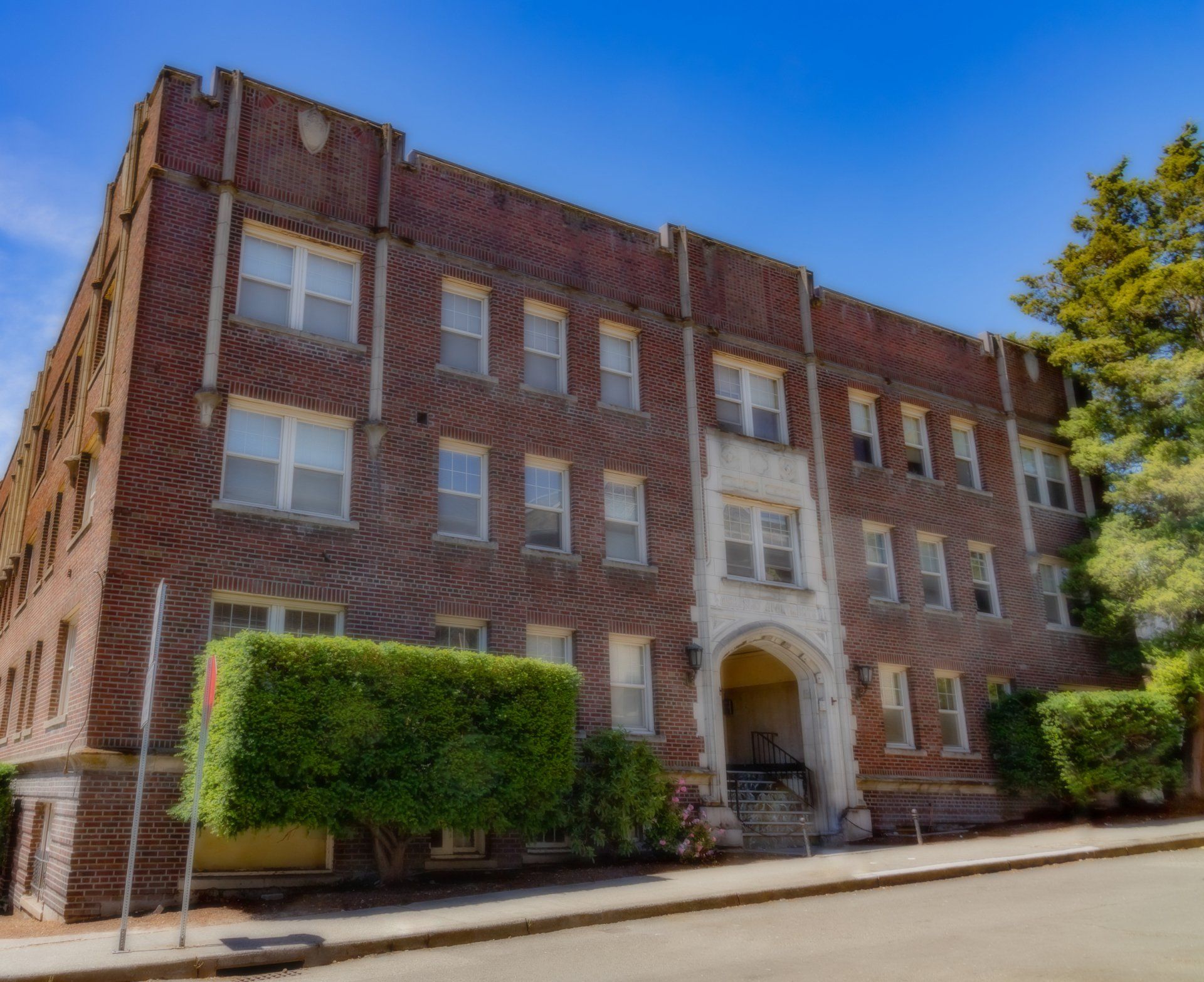 Wellesley Apartments