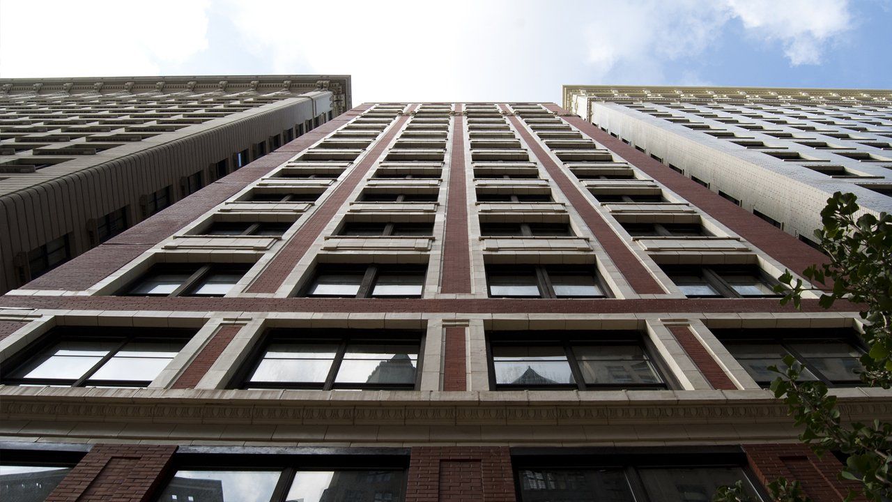 Gallery Apartment Complexes in The Loop