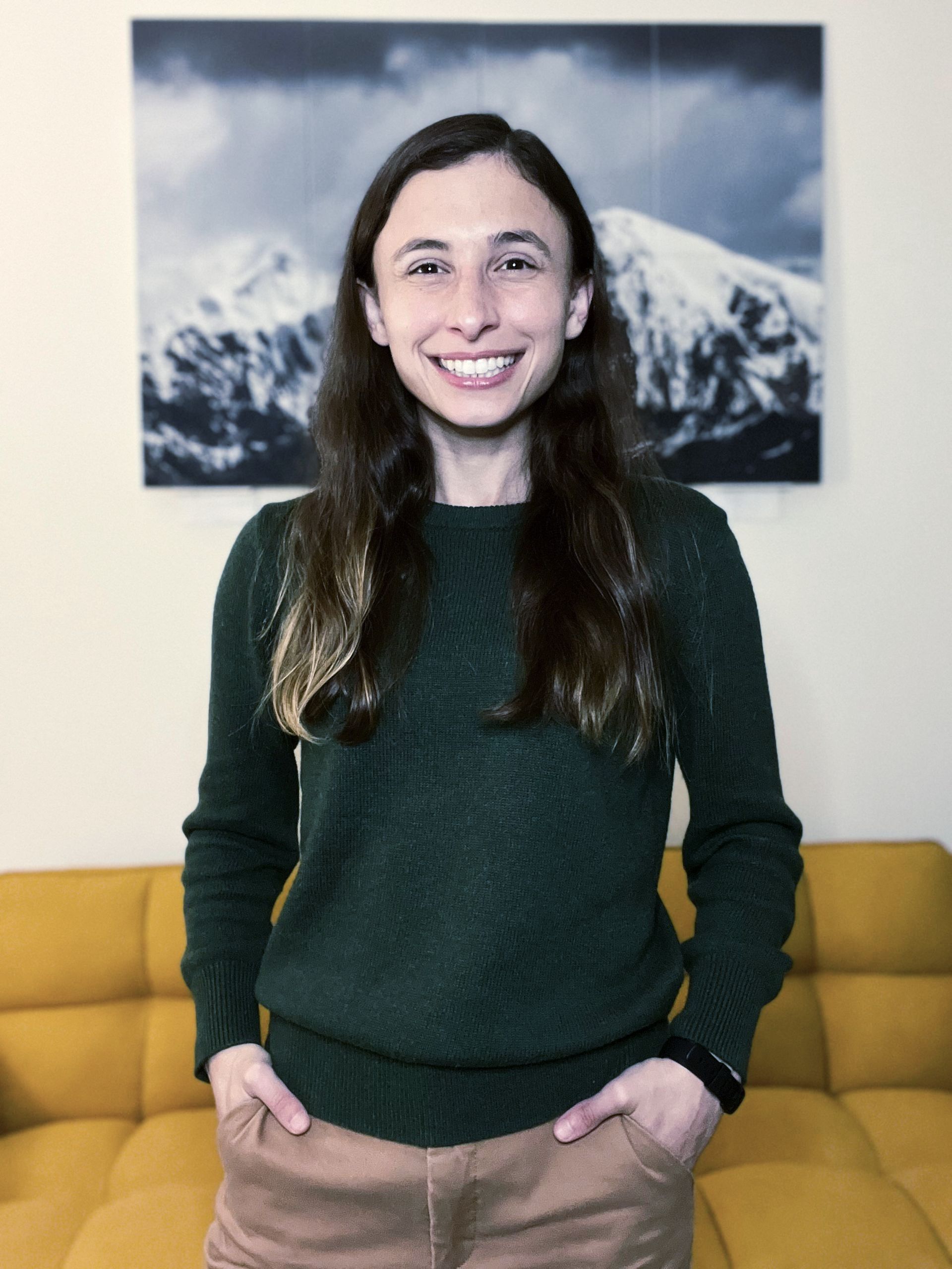 Sarah R. Cottone, LCSW, is a licensed clinical social worker servicing New York State for virtual therapy.