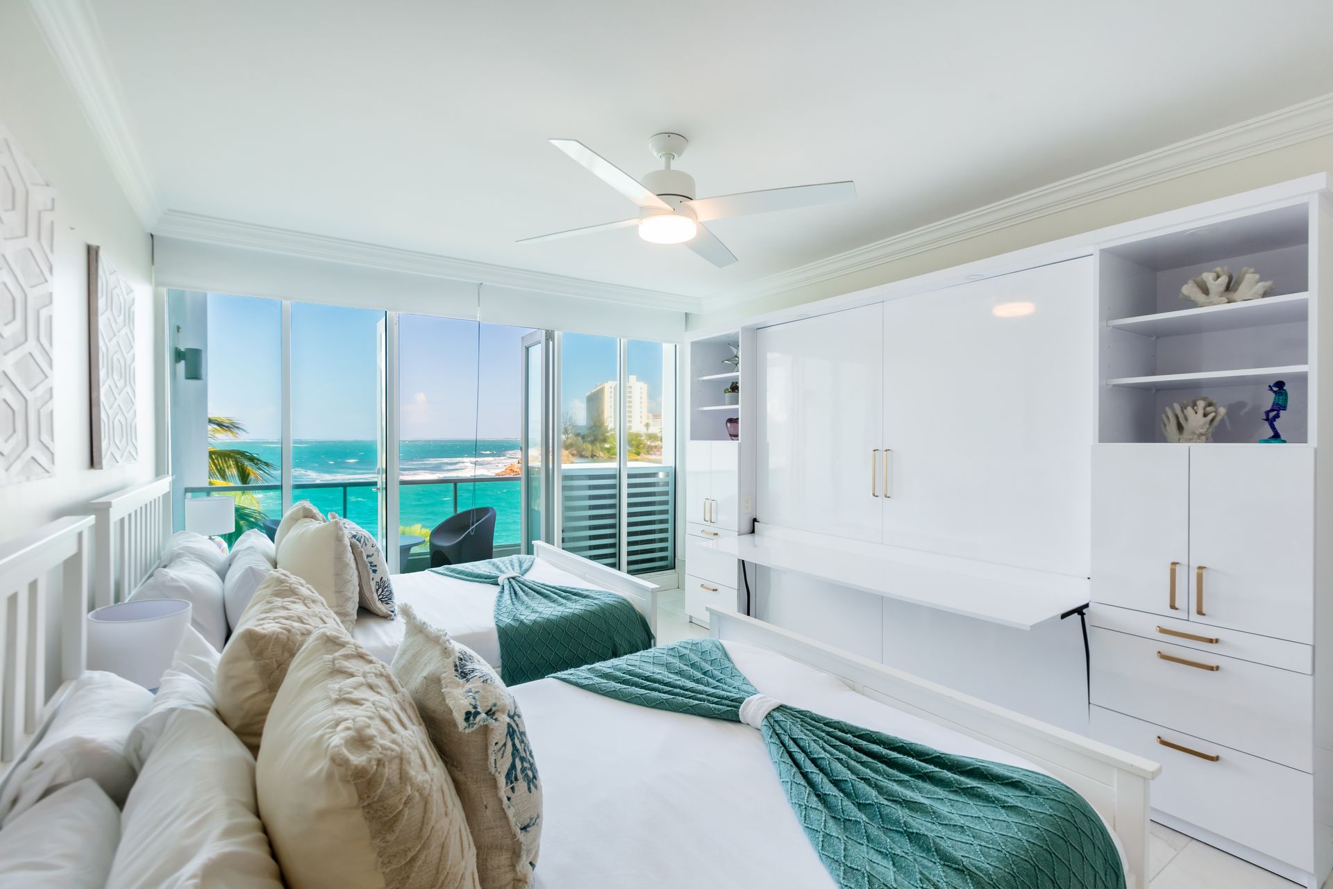 Oceanview Penthouse 308 with pool and hot tub