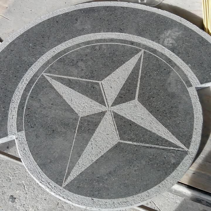 pavimentazione con decorazione in pietra