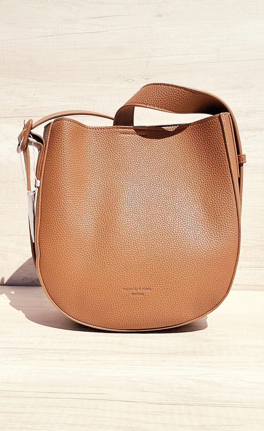 CARTERA Y NECESER ECO CUERO MARRON