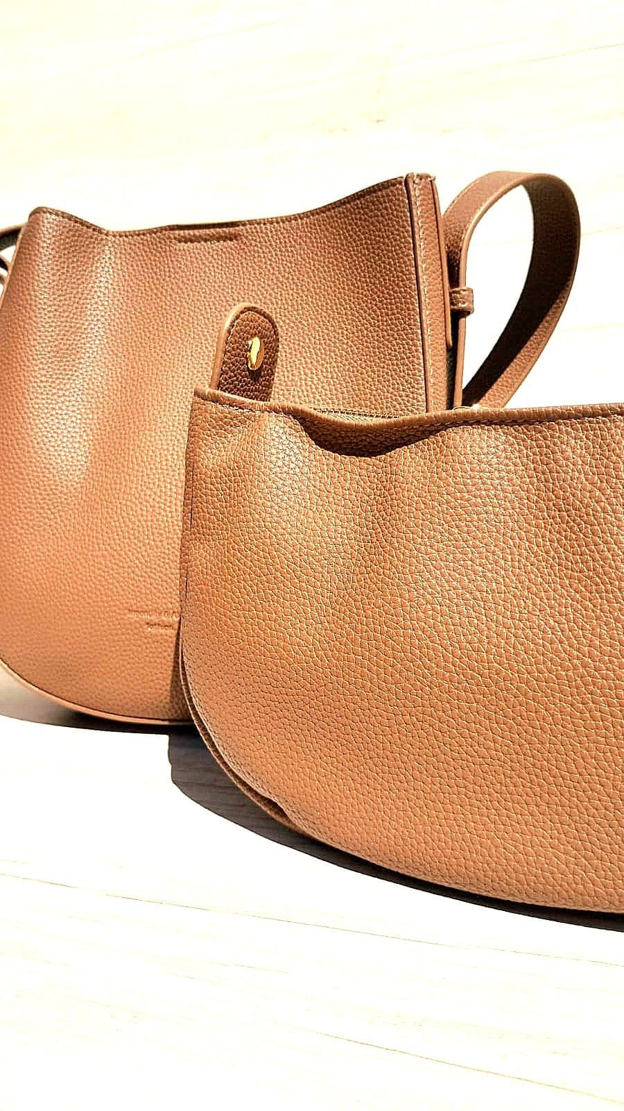 CARTERA Y NECESER ECO CUERO MARRON