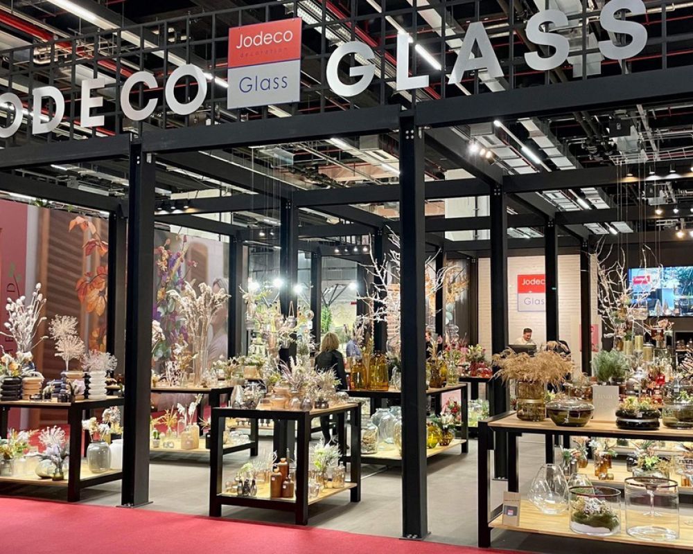 Stand met producten van 